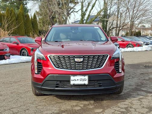 2023 Cadillac XT4 Luxury