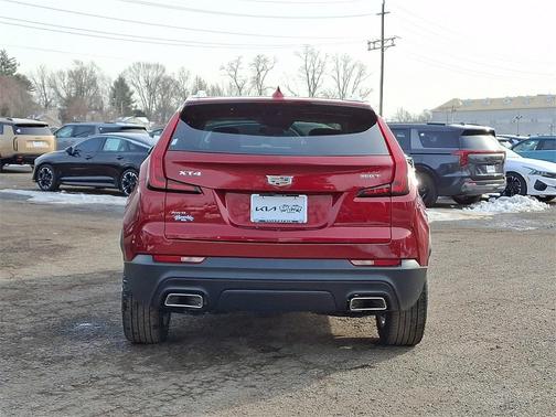 2023 Cadillac XT4 Luxury