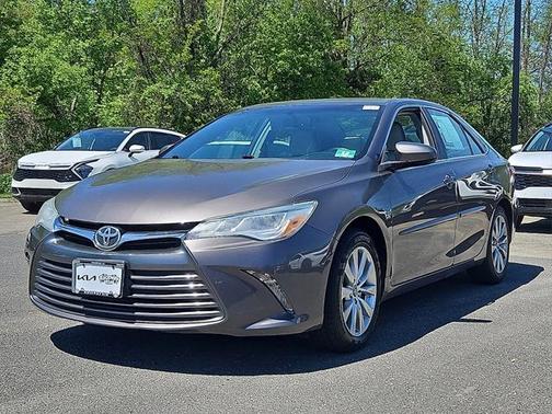 2016 Toyota Camry XLE