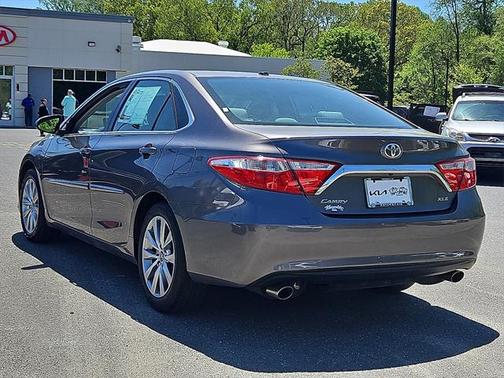 2016 Toyota Camry XLE