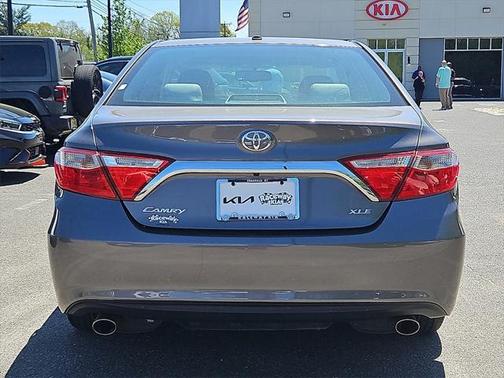 2016 Toyota Camry XLE