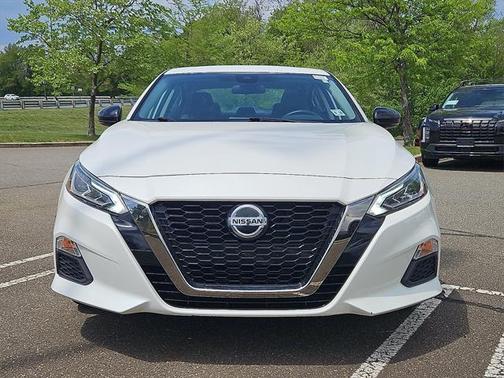 2021 Nissan Altima SR FWD