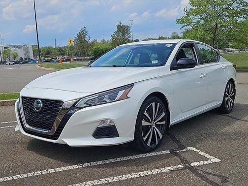 2021 Nissan Altima SR FWD