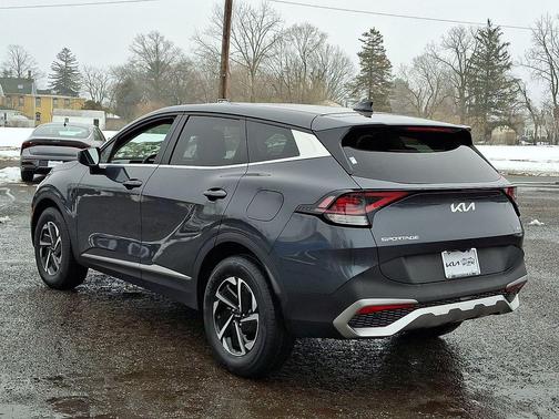 2023 Kia Sportage Hybrid LX