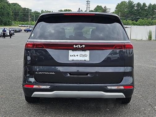 2022 Kia Carnival LXS