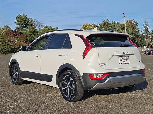2023 Kia Niro EX
