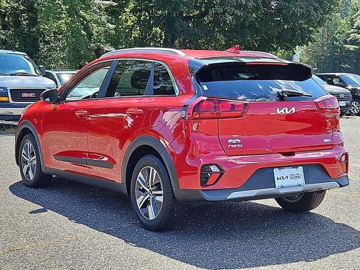 2022 Kia Niro LXS