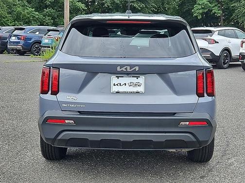 2023 Kia Sorento LX