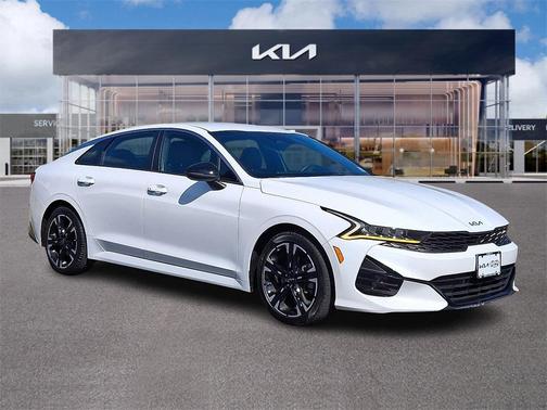 2022 Kia K5 GT-Line