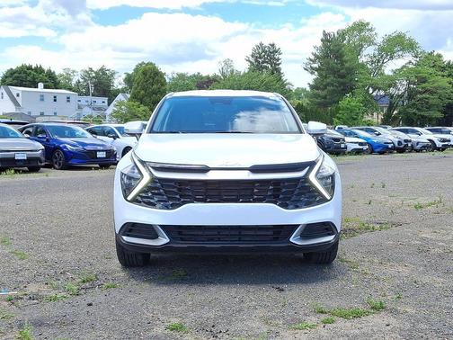 Glacial White Pearl 2023 Kia Sportage EX