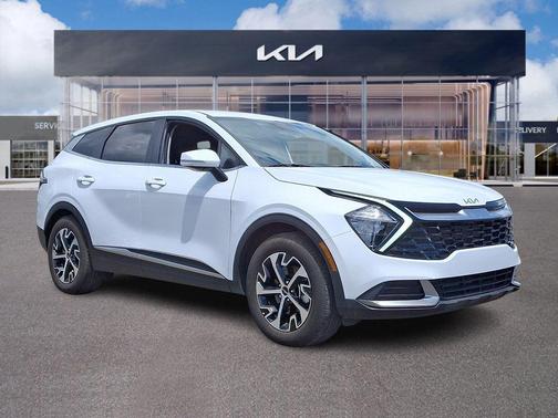 Glacial White Pearl 2023 Kia Sportage EX