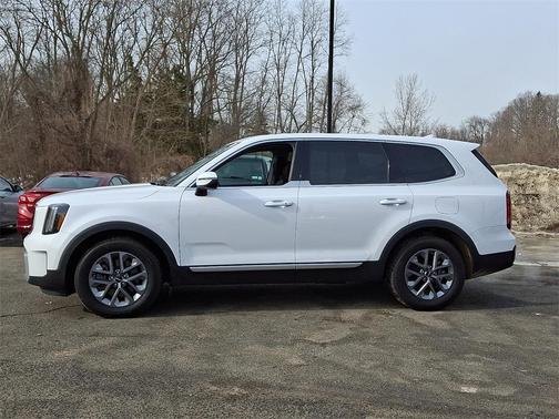 2024 Kia Telluride LX