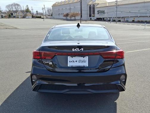 2024 Kia Forte LX