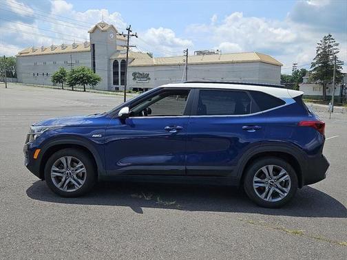 2022 Kia Seltos S