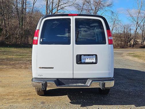 2024 Chevrolet Express 2500 RWD 2500 Regular Wheelbase WT