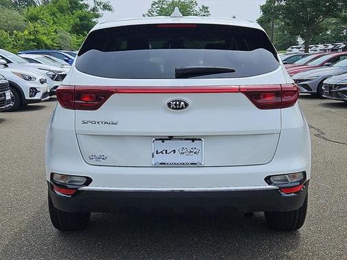 2022 Kia Sportage LX
