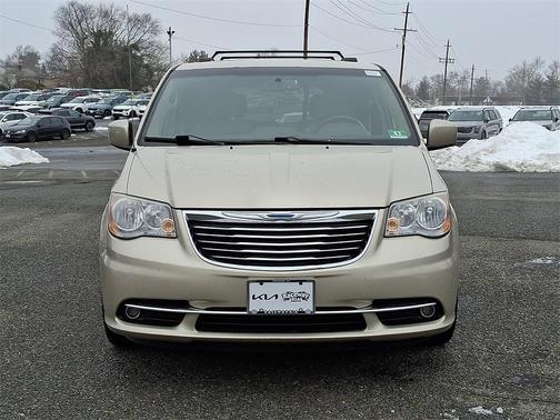 2012 Chrysler Town & Country Touring