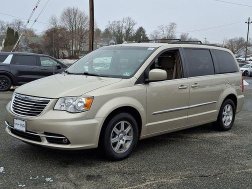 2012 Chrysler Town & Country Touring