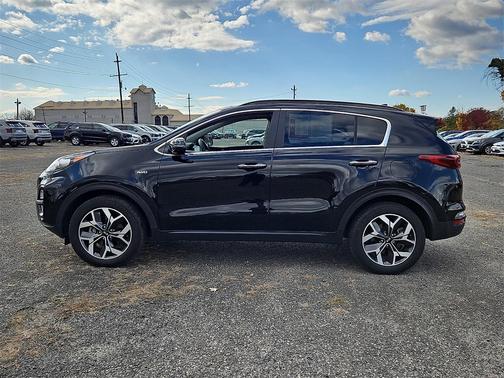 2022 Kia Sportage EX