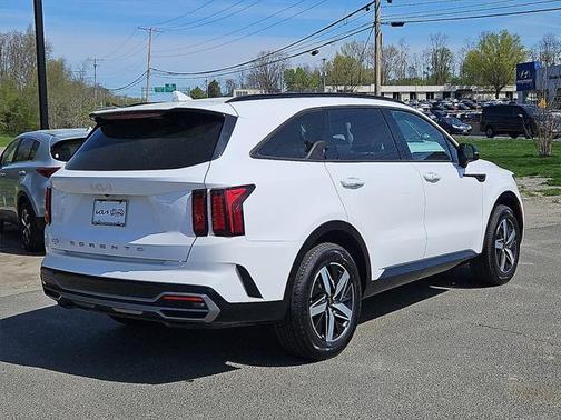 2022 Kia Sorento S