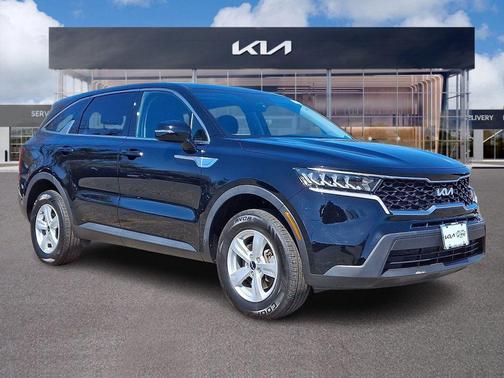 Ebony Black 2023 Kia Sorento LX