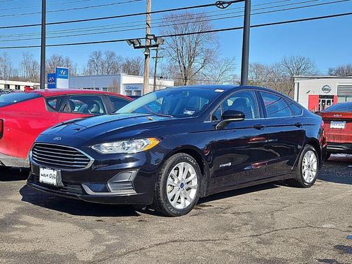 2019 Ford Fusion Hybrid SE