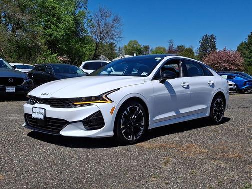 Glacial White Pearl 2024 Kia K5 GT-Line