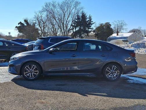 2022 Kia Forte GT-Line