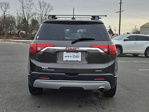 2019 GMC Acadia SLE-2