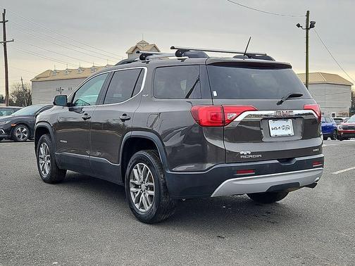 2019 GMC Acadia SLE-2