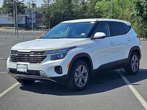 2025 Kia Seltos LX
