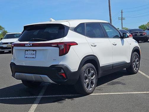 2025 Kia Seltos LX