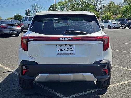 2025 Kia Seltos LX