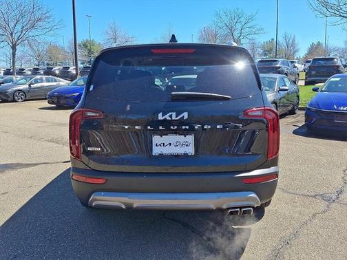 2022 Kia Telluride S