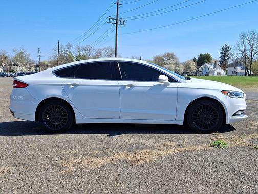 Oxford White 2017 Ford Fusion SE
