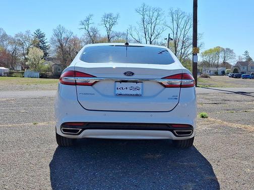 Oxford White 2017 Ford Fusion SE