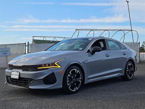 2022 Kia K5 GT-Line