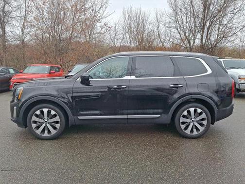 2022 Kia Telluride S