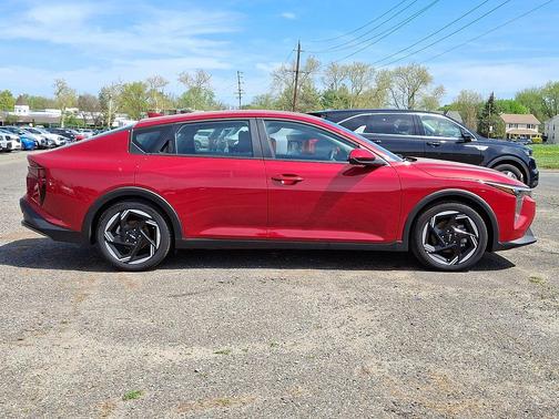 Currant Red 2025 Kia K4 EX
