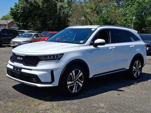 Snow White Pearl 2023 Kia Sorento Hybrid EX