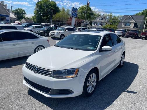 Candy White 2014 Volkswagen Jetta Auto SE