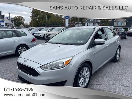 Silver 2017 Ford Focus SE