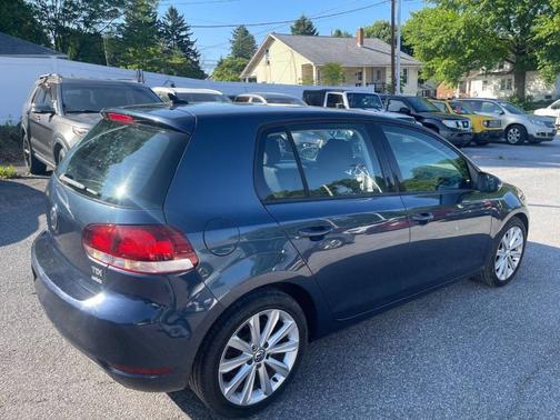 Blue 2014 Volkswagen Golf TDI