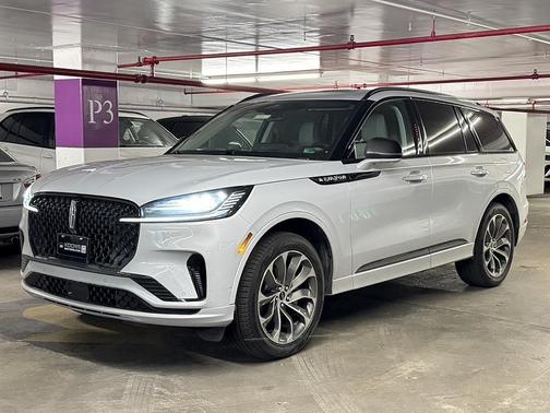 2025 Lincoln Aviator Premiere