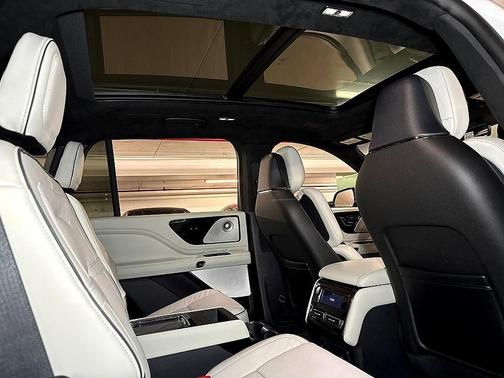2025 Lincoln Aviator Black Label AWD
