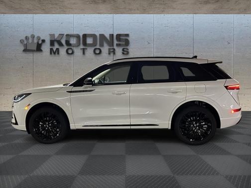 2025 Lincoln Corsair Premiere