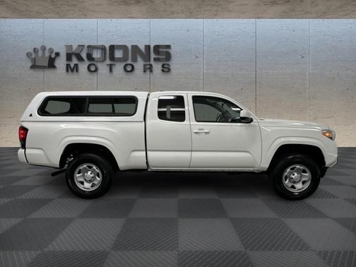 2020 Toyota Tacoma SR