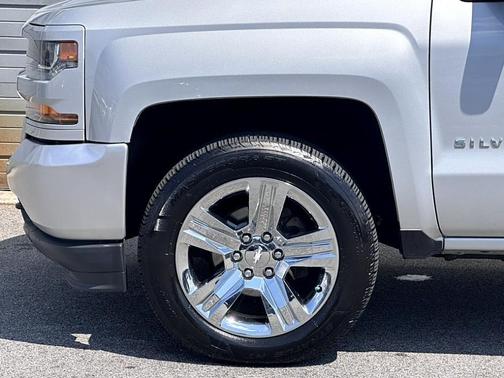 2018 Chevrolet Silverado 1500 Custom