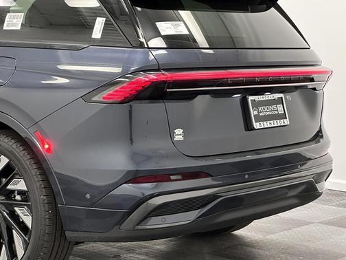2024 Lincoln Nautilus Black Label