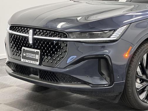 2024 Lincoln Nautilus Black Label